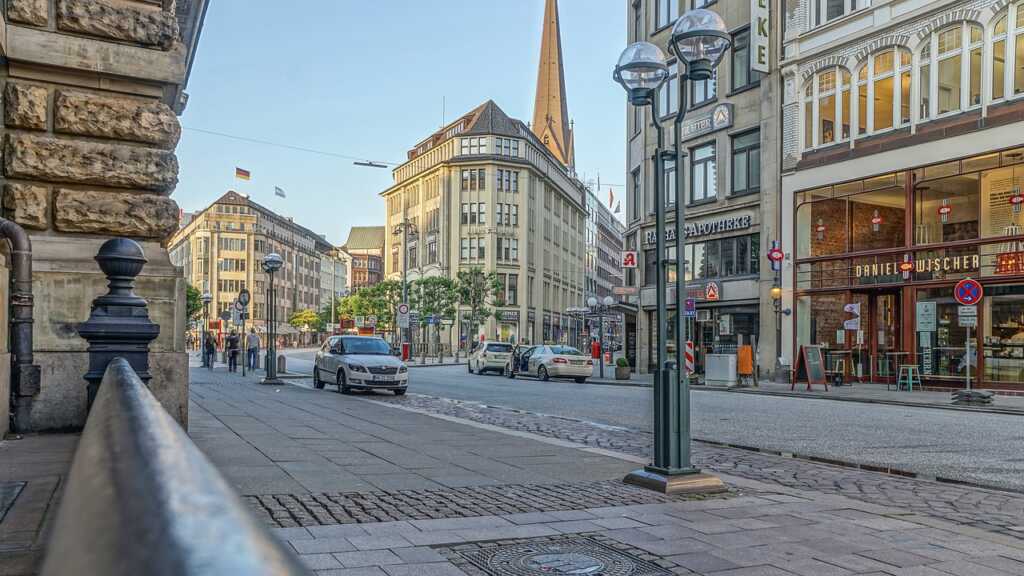 "Study in Hamburg: Your Gateway to Global Opportunities and Maritime Excellence!"